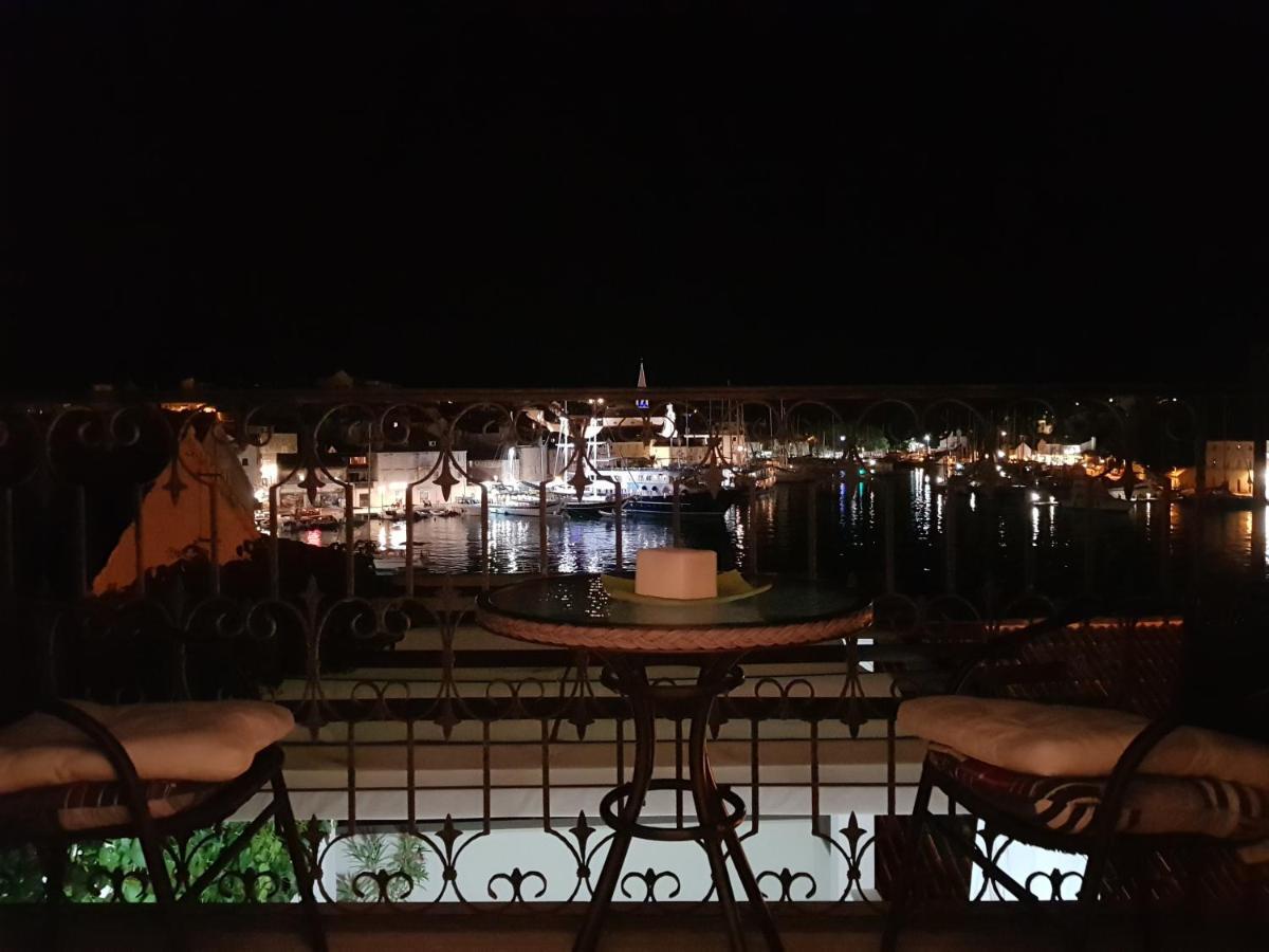 Villa Anna มิลนา ภายนอก รูปภาพ